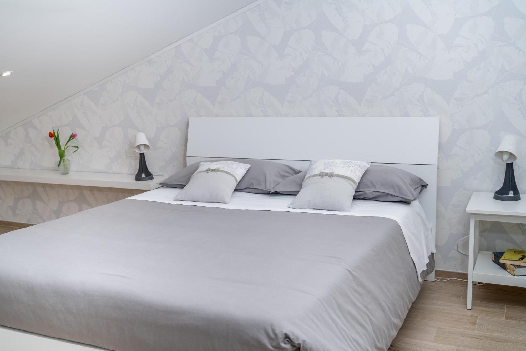 Otium Rooms / Camere E Appartamenti Morrovalle Exterior photo